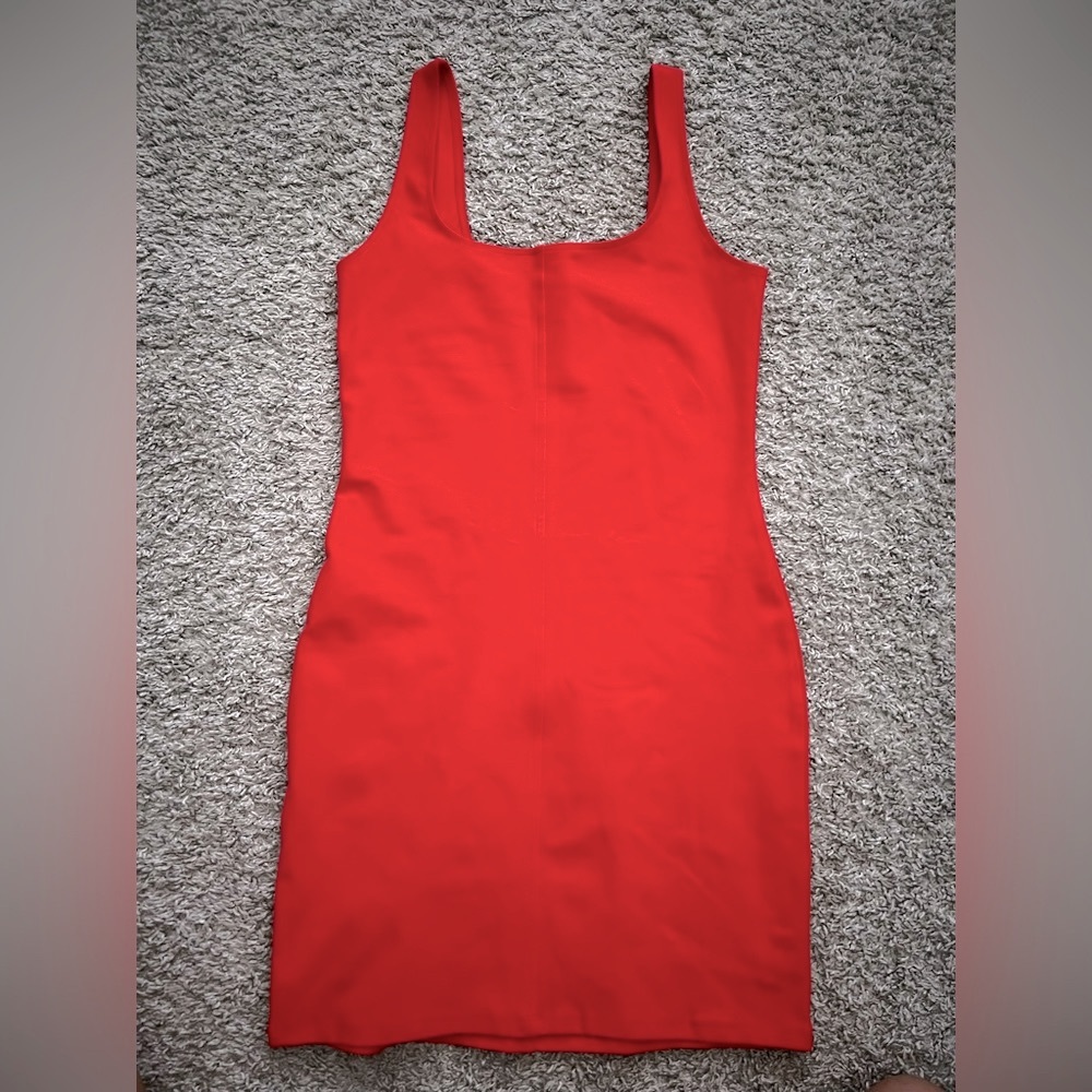 ALO alosoft head start dress